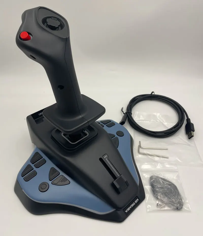 ウィンウィング フライトシミュレーター URSA MINOR 航空会社