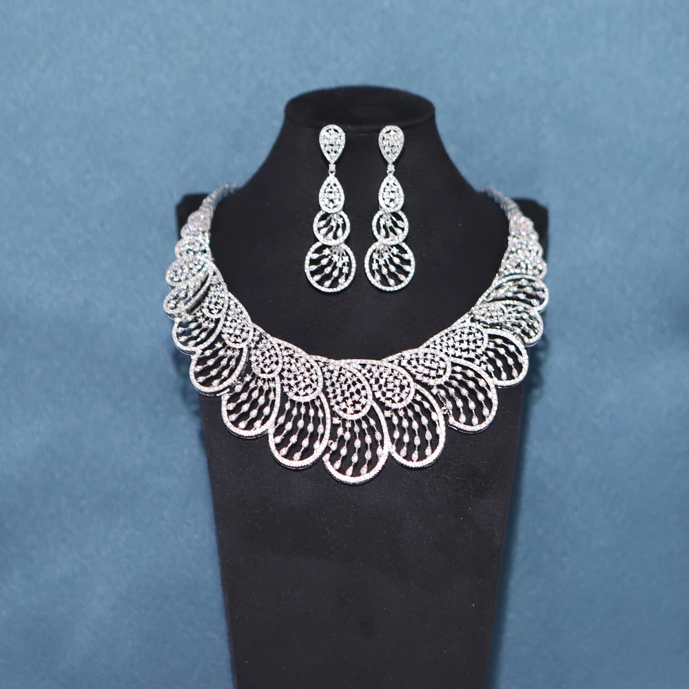 مجموعات قلادات فاخرة من الزركون الكريستالي واللؤلؤ...