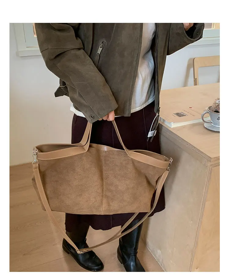 Lässige Tragetaschen mit großer Kapazität für Damen, vielseitige Handtasche aus Wildleder und PU-Leder zum Pendeln, Umhängetasche für den täglichen Gebrauch – Detail 8