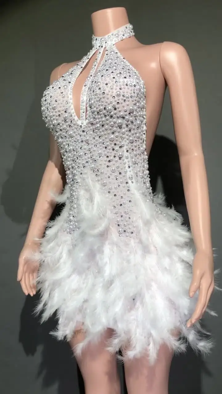 Сексуальное платье со стразами и жемчугом короткое с открытой спиной белыми