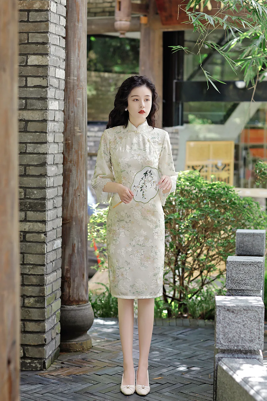 

Sexy Beading Trumpet Sleeve Embroidery Chiffon Cheongsam Elegant Mandarin Collar Lace Qipao Chinese Women Dresses