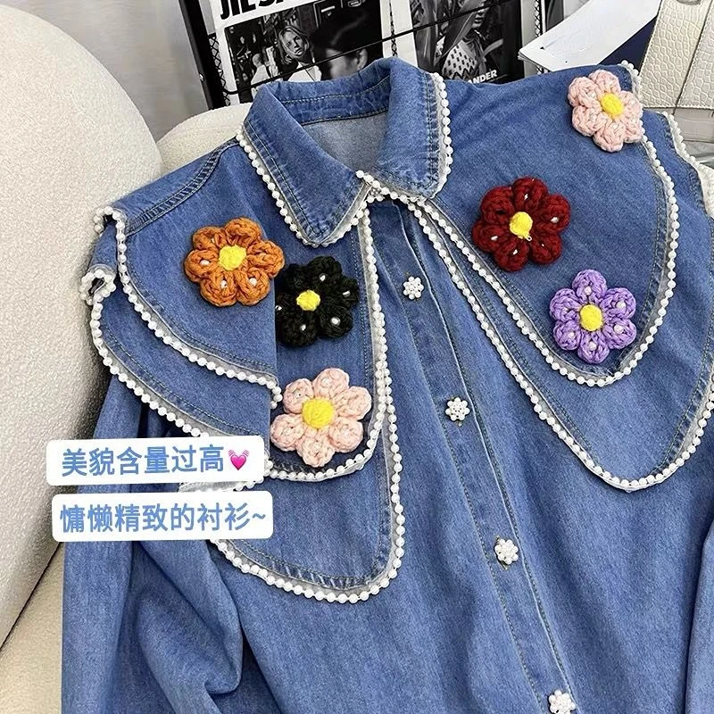 

Женская Весенняя свободная трехмерная джинсовая рубашка с цветочным рисунком, вязаная крючком, двухслойная джинсовая рубашка с оборками и кукольным воротником, джинсовая куртка с жемчужинами