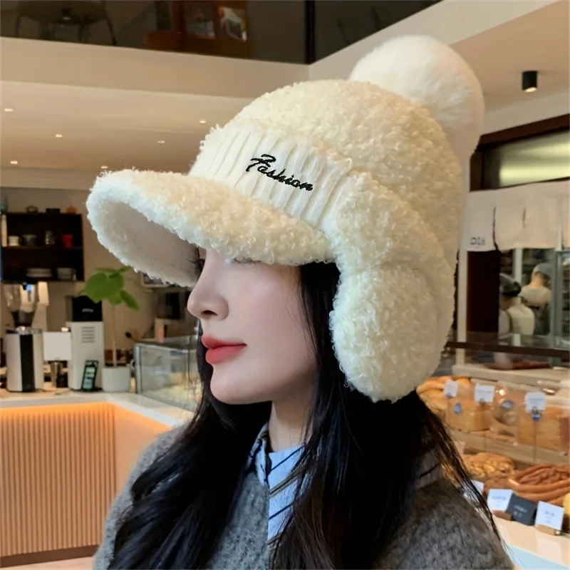 Moda mujer invierno piel cálido sombrero a prueba de viento Lei Feng gorra piel oreja solapa gorra hebilla cálido y grueso protección para los oídos sombreros al aire libre