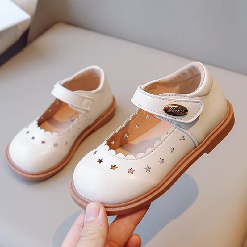 Hollow Out Shoes Spring Autumn Baby Kids Girls Soft Bottom Antiskid Leather Princess Shoes for Party Wedding Children
