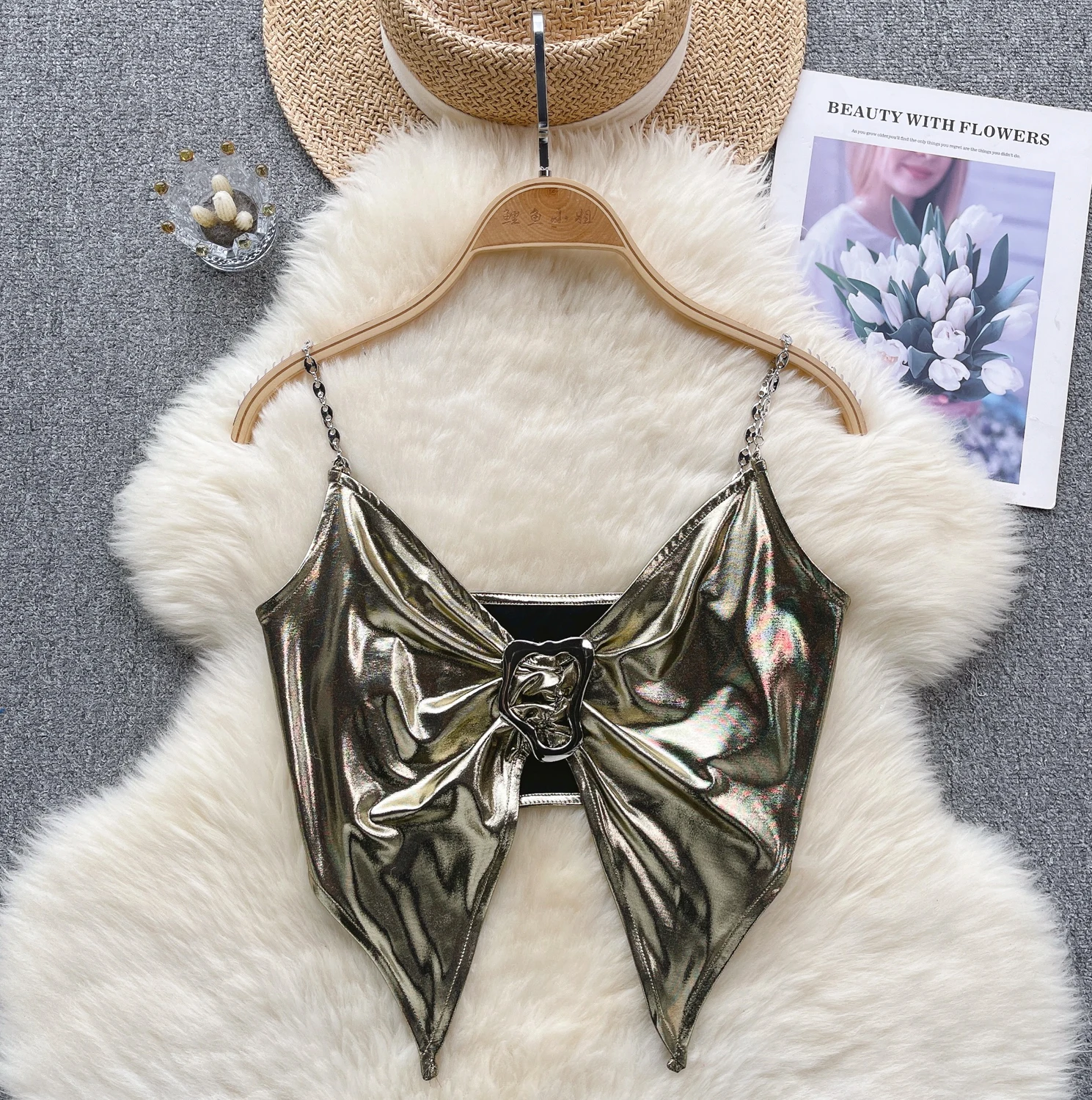 

Сексуальный женский топ из искусственной кожи с V-образным вырезом и асимметричным подолом