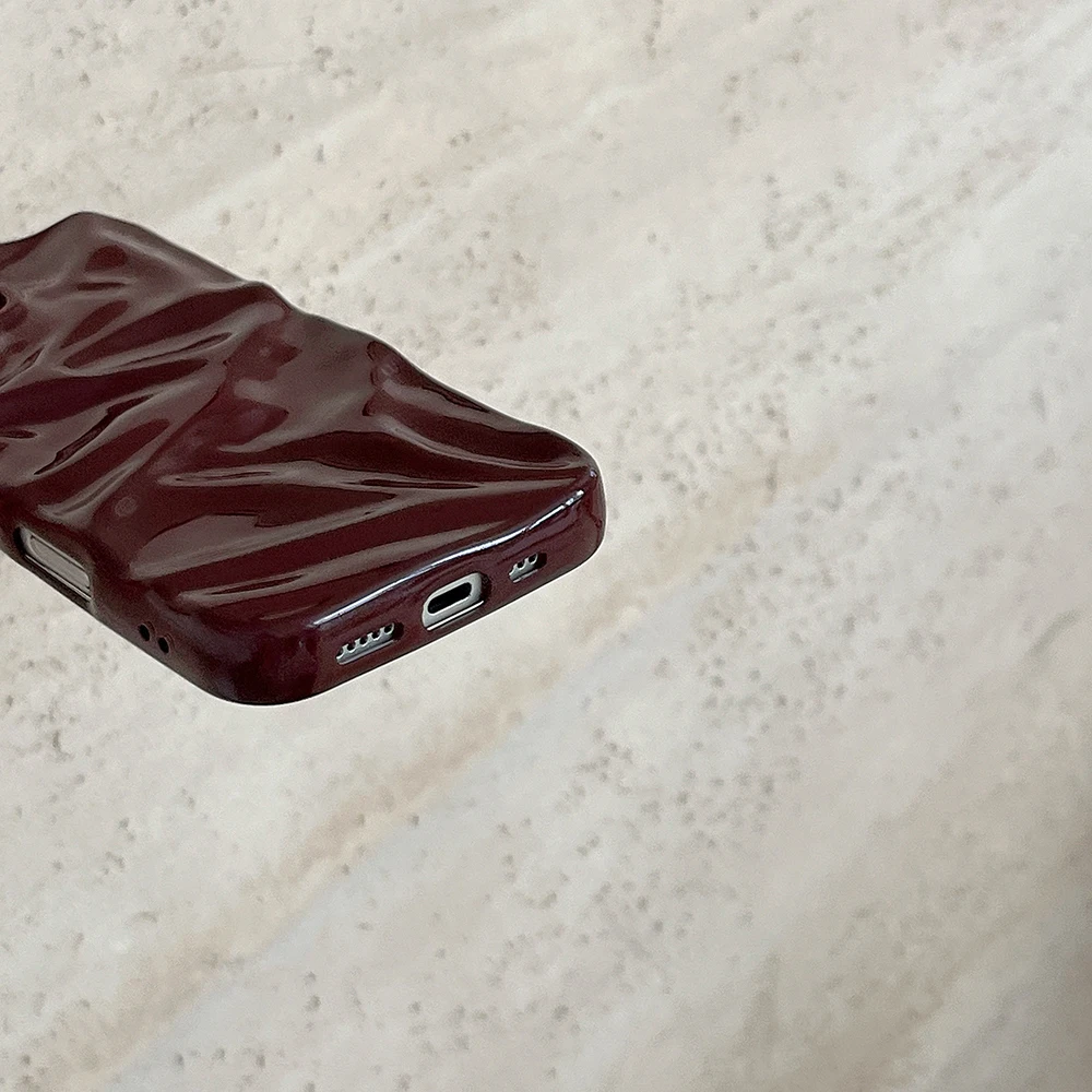 Luxuriöse Handyhülle mit Wasserwellenmuster für iPhone 18 17 16 15 14 13 12 11 Pro Max, weiche, stoßfeste Silikon-Rückseite in Weinrot – Detail 11