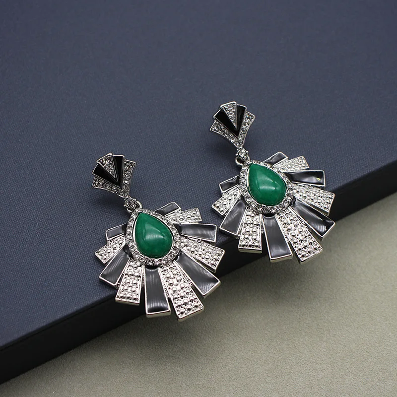 

Classic scalloped black enamel green drop stone vintage ladies earrings
