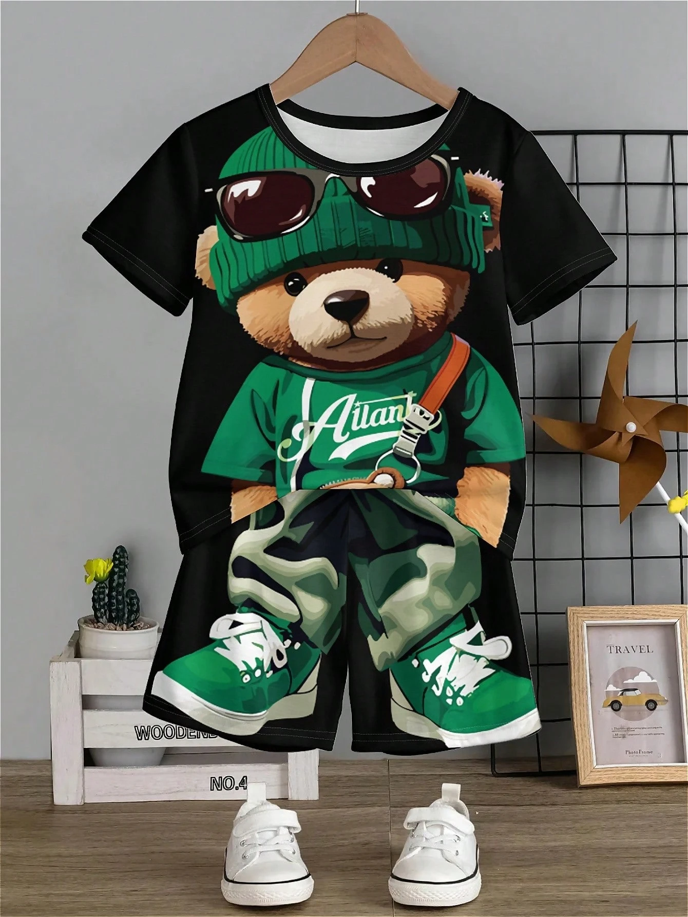 Boys Clothing Set Summer Little Boy Cartoon Print Short-sleeved T-shirt and Shorts