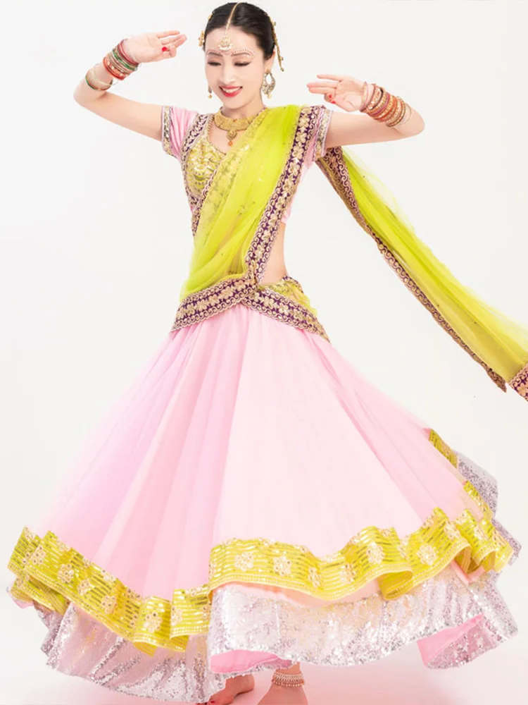 女性のための伝統的なインドのボリウッドダンスコスチューム,新しい