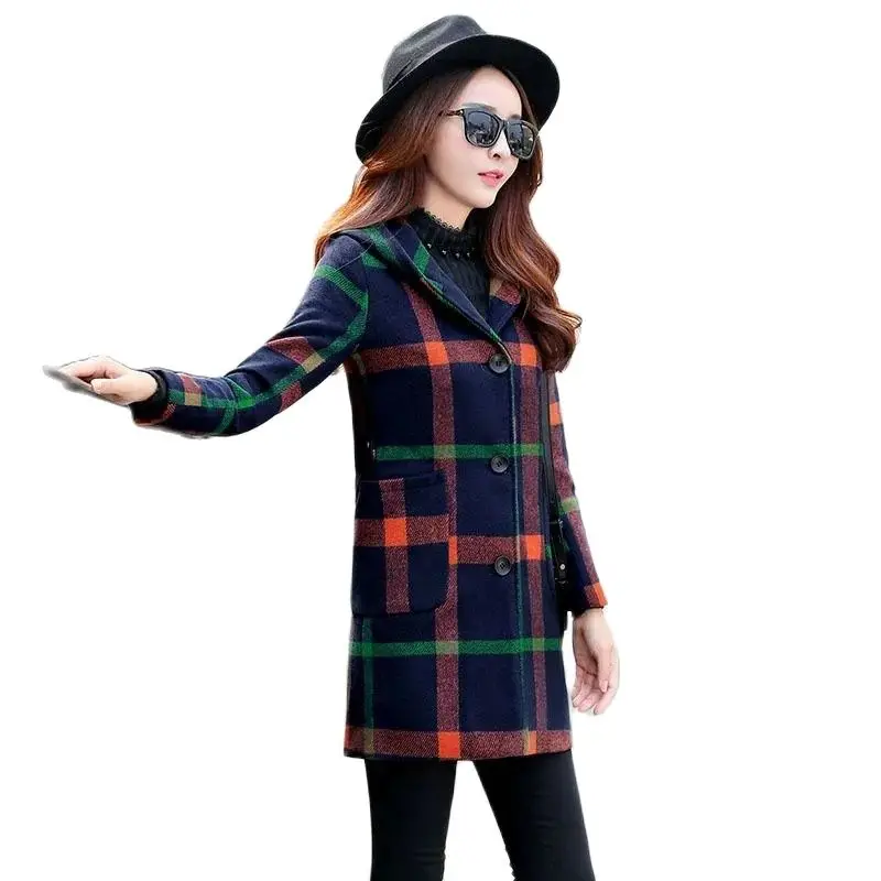 

Hot 2022 New Middle-Aged Women's Plaid Coat Medium Long Spring Autumn Woolen Windbreakers Fashion Female Woolen Outerwear