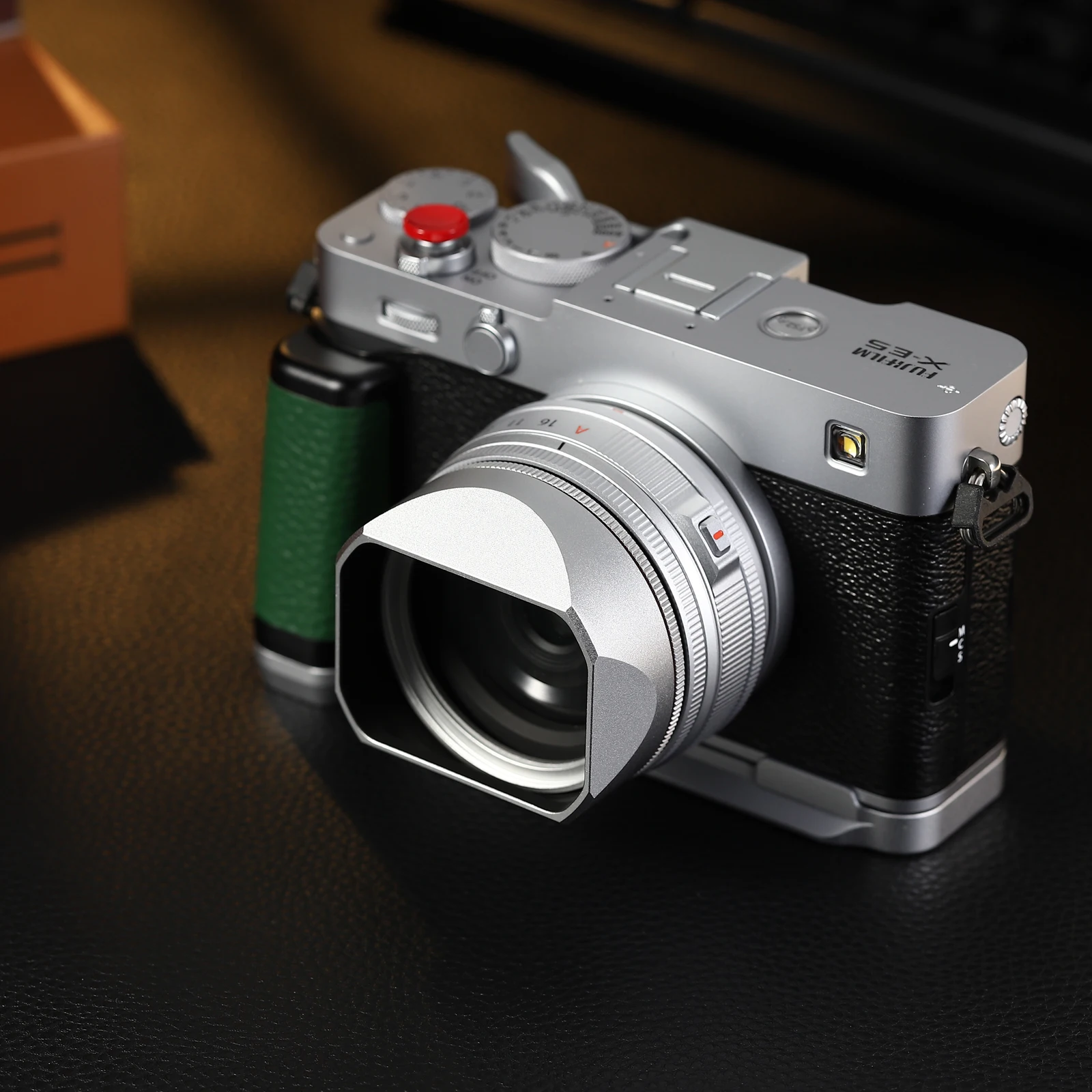 富士フイルム XF23mm F2.8用ハオゲスクエアメタルレンズフード、XE5