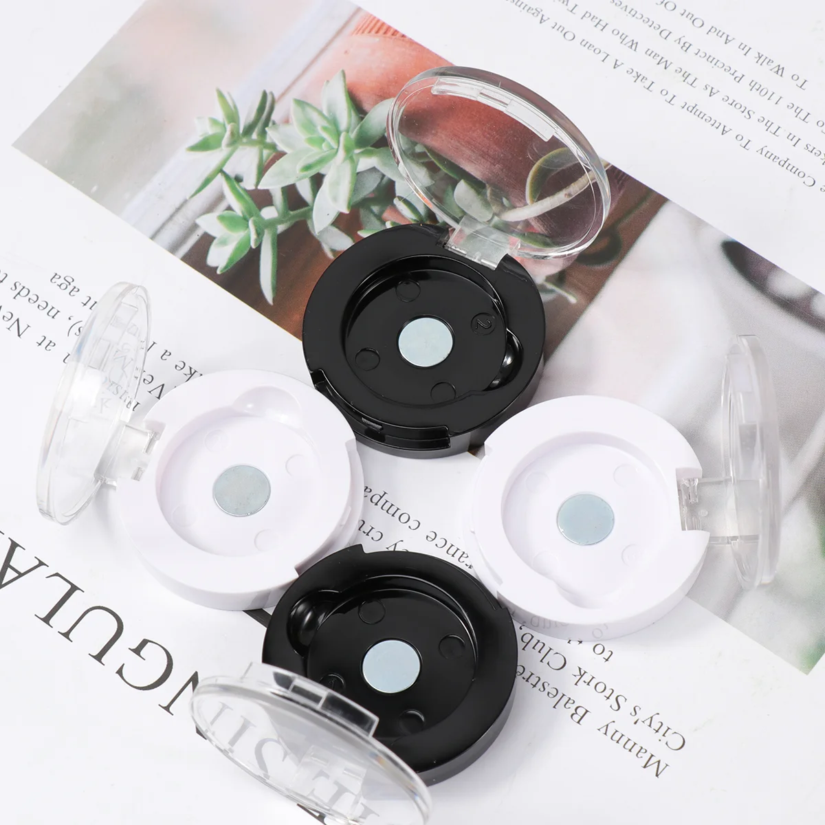

4Pcs 26mm Single Color Eyeshadow Empty Eyeshadow Box Eyeshadow Subpackaging Container White Black