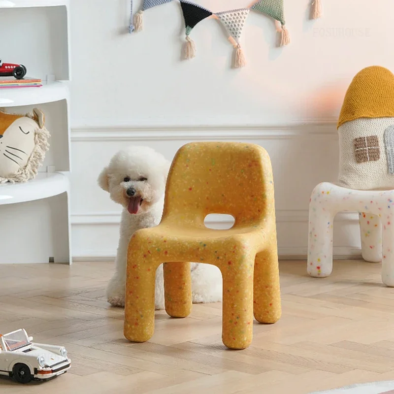 Creative Plastic Children's Chair for Kindergarten Backrest Rounded Corner Small Chairs Nordic Ins Fashion Kids Chair for Home