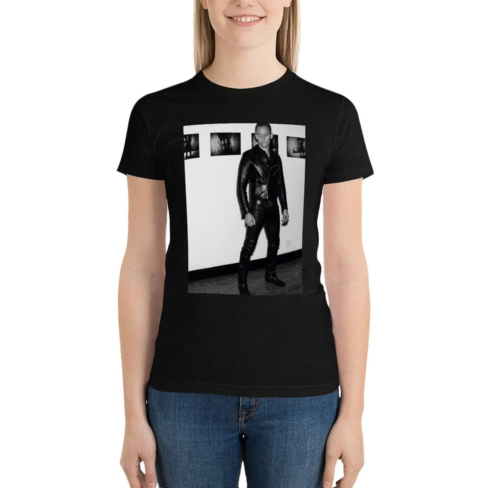 

Tom Hiddleston T-Shirt Aesthetic clothing graphics kawaii clothes western t shirts for Women