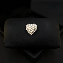 

Simple Love Heart Square Pins Waist-Tight Fixed Clothes Small Brooch Anti-Exposure Collar Pin Accessories for Women Jewelry Gift