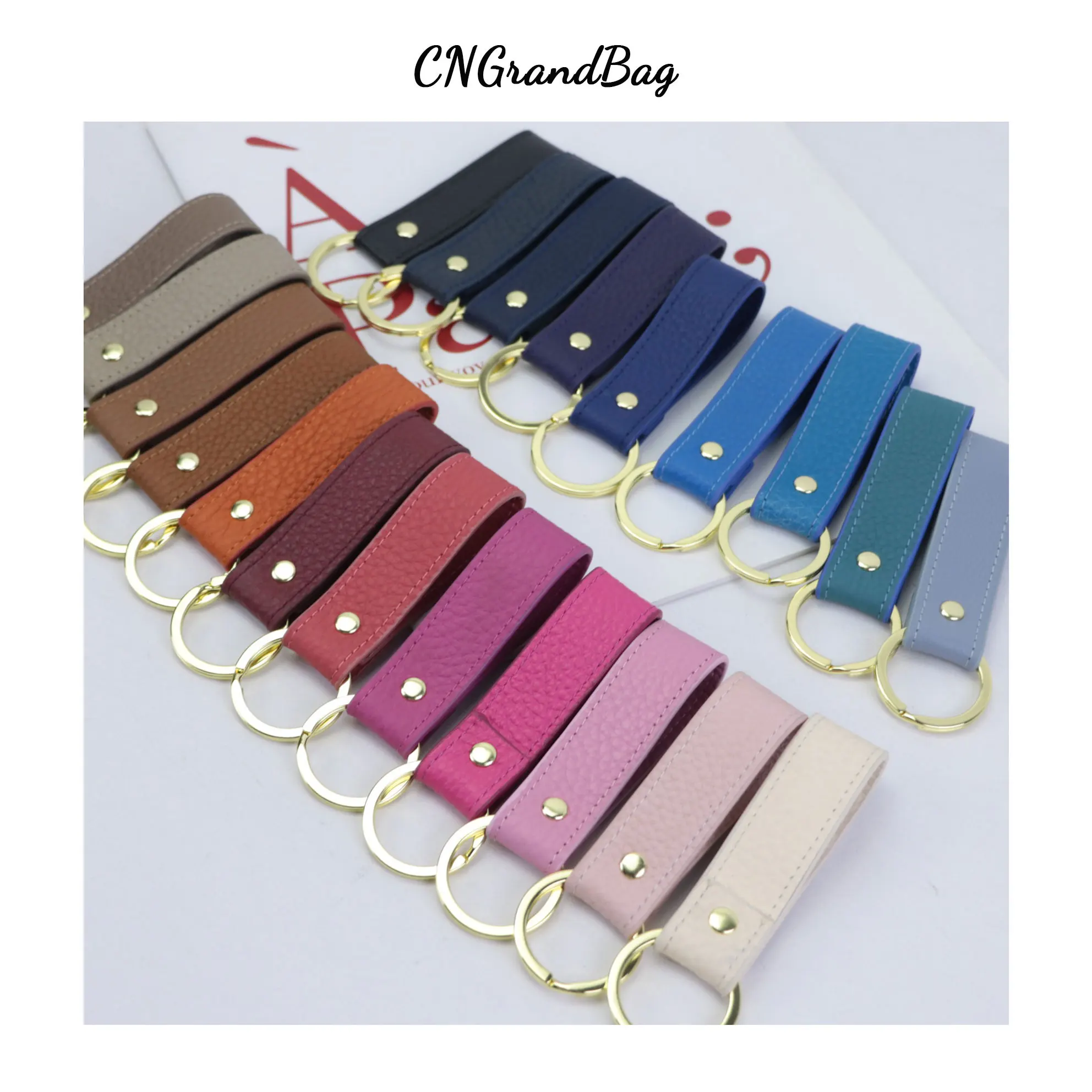 Leather Keychain Free Initial Letters Key Holder For Women Men Car Key Pebble Pattern High Grade Keychain Ring