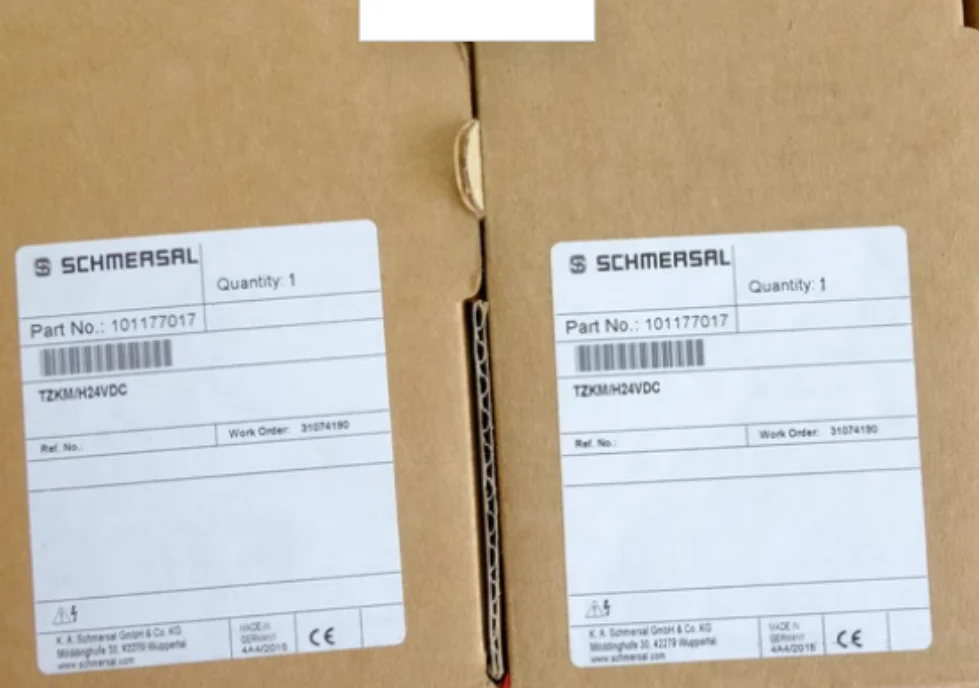 

SCHMERSAL 101177017 New security switch TZKM/H24VDC