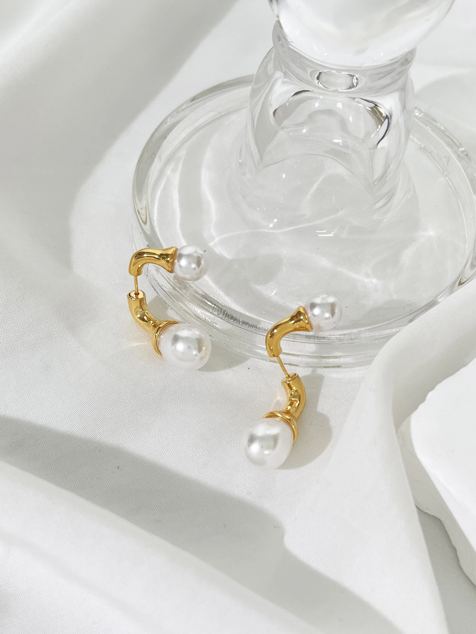 Long Tassel Earrings Peri'sbox Fashion Chic Gold Plated Irregular Faux Pearl Front Back Earrings For Women Unique Designer Jewelry Party Accessories