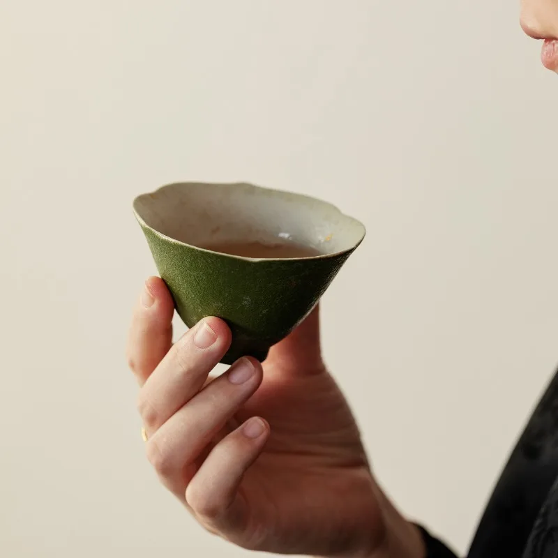 Retro small green orange ceramic teacup Kung Fu tea set tea cup flower mouth teacup single cup hat cup incense cup