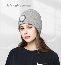 

LED Beanie Torch Hat with Light Men/Women Hat Winter Warm Headlamp Cap with 3Brightness Levels 5 LED Built-in chargeable battery