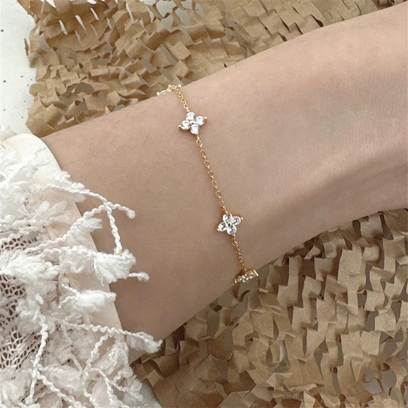 韓国人気item♡Crystal Flower Bracelet/全2色/GETMEBLING 2024 New Crystal Flower Stainless Steel Bracelet Women