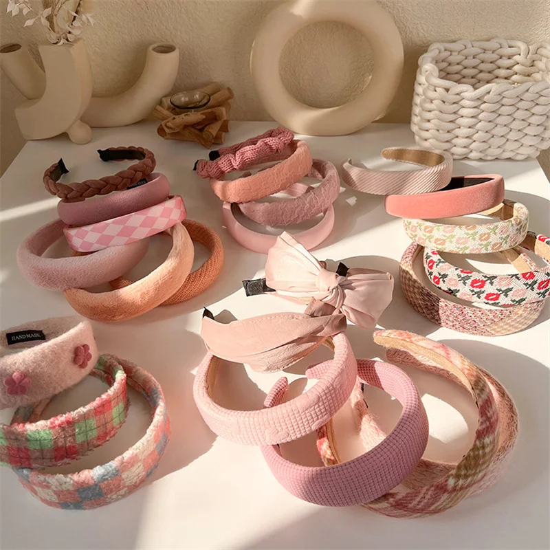 Gentle Pink Plush Women's Wide Hairband - Fashionable Solid Color Hair Accessory