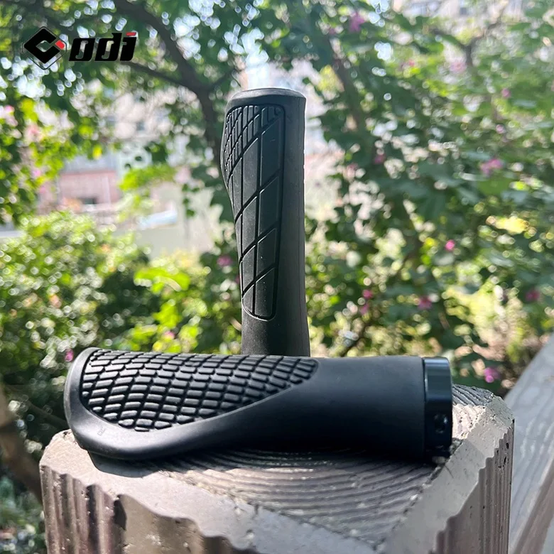 Bicycle Handlebar Grips Rubber MTB Grips Lock-on Grip Shockproof Anti-slip Mountain Bike Handles Cover Cuff BMX Bike Accessories