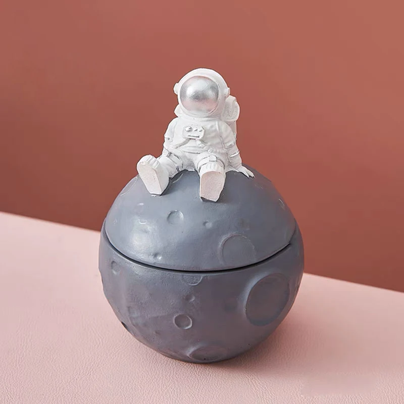 

Lunar Astronaut Candle Jar Cement Mold DIY Concrete Aromatherapy Candle Cup Silicone Mold Gypsum Storage Box Mold