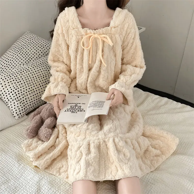 Korean style velvet thickened coral velvet long nightgown women winter 2023 new home wear winter pajamas winter fashion style