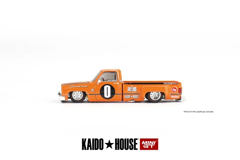 

Мини GT 1:64 Silverado Dually KAIDO WORKS V2 модель автомобиля