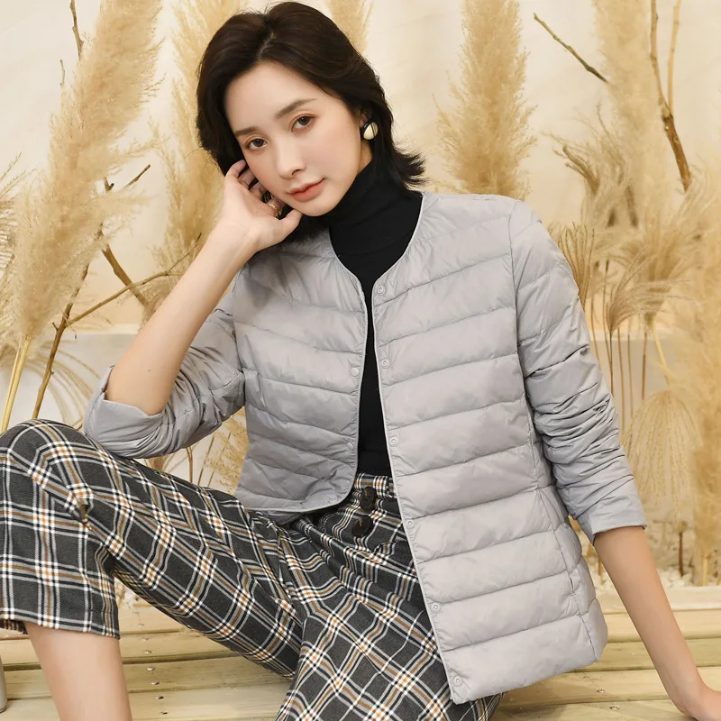 

2023 New Autumn Winter Thin Round Neck Down Jacket Women's Warm V-neck Down Liner Short 90 Velvet White Duck Down Slim Jacket