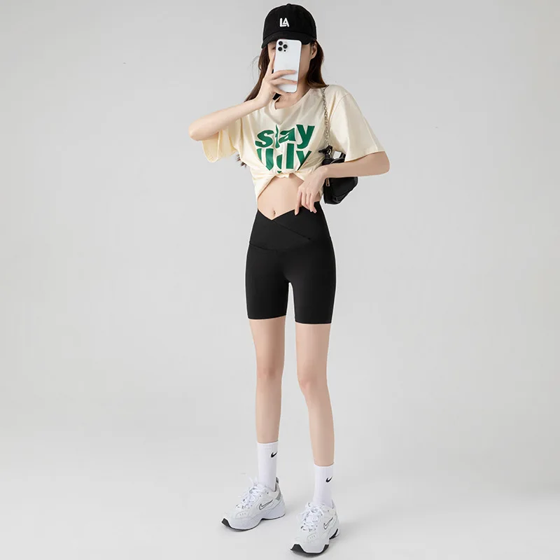 Рисунок 3 - Женские обтягивающие шорты Sharkskin