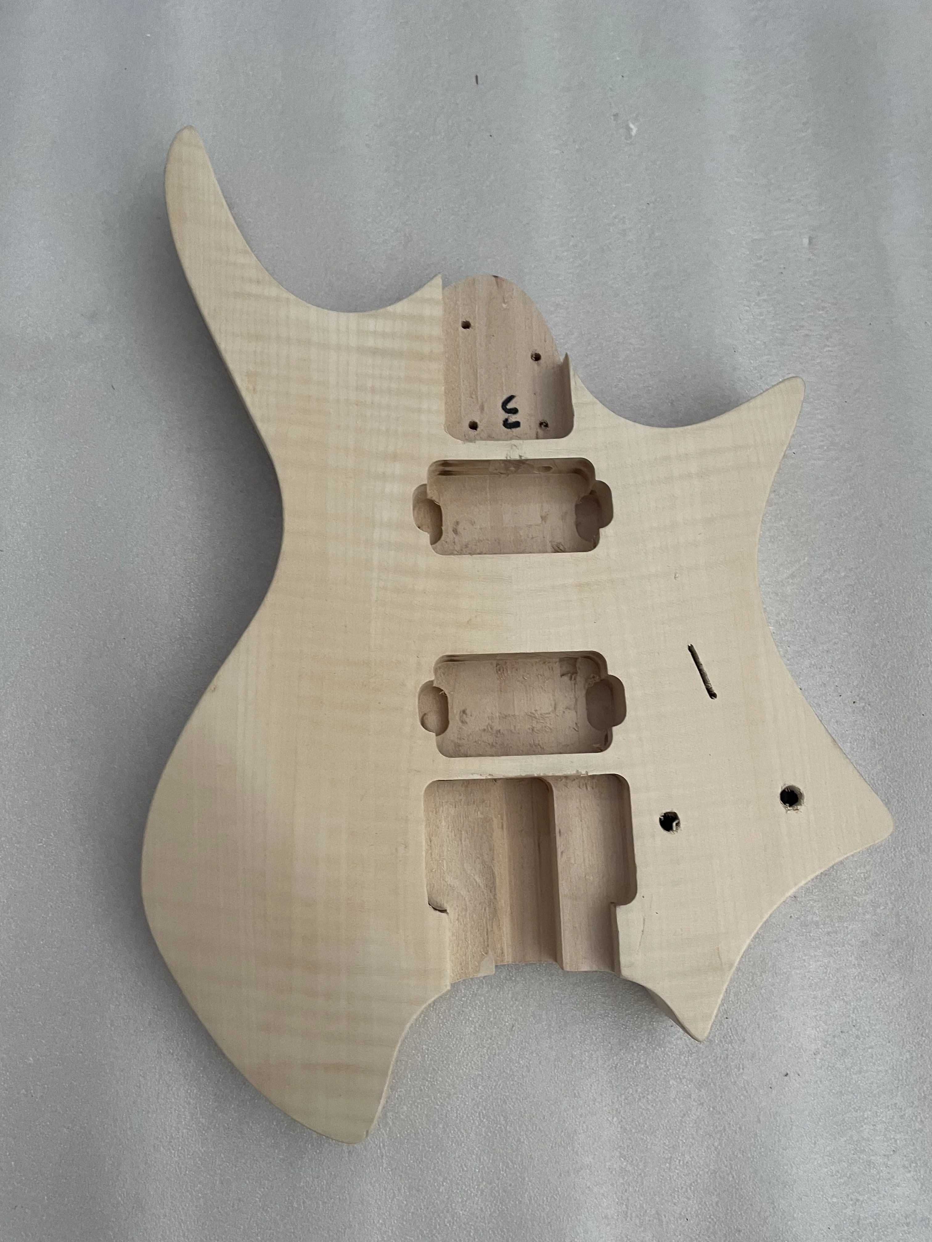 

Unfinished Headless Guitar Body Basswood Green Brush Flame Maple Veneer Top for Custom 6 String Electric Guitarra Real Photos