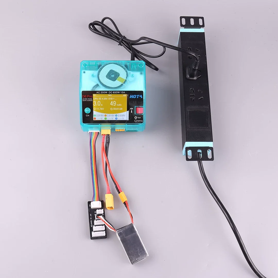 HOTA D6 Pro AC 200 Вт DC 650 Вт 15A * 2 двухканальное зарядное устройство Lipo Поддержка распределения питания для моделей NiZn Nicd NiMH аккумуляторов RC thumbnail 2