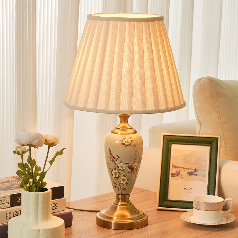 Chao Zan Lampada da tavolo o da comodino, lampada da tavolo in ceramica con paralume in tessuto, D30 x H54, lampadina E27, rosso