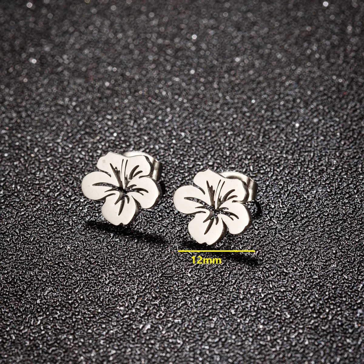Vintage Pflaumen blüte Blume Pflanze Ohr Piercing Ohr stecker Set für Frauen goldenen Edelstahl Premium Schmuck Geburtstags geschenk – Detail 2