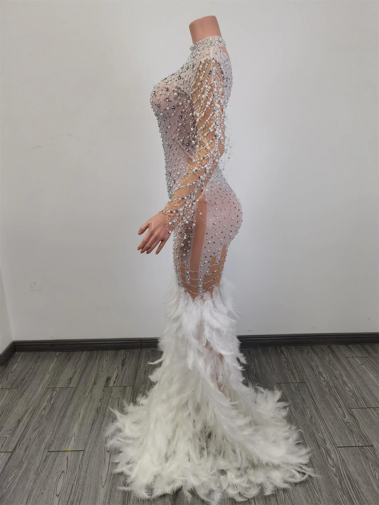 Рисунок 2 - Длинные элегантные платья для выпускного вечера