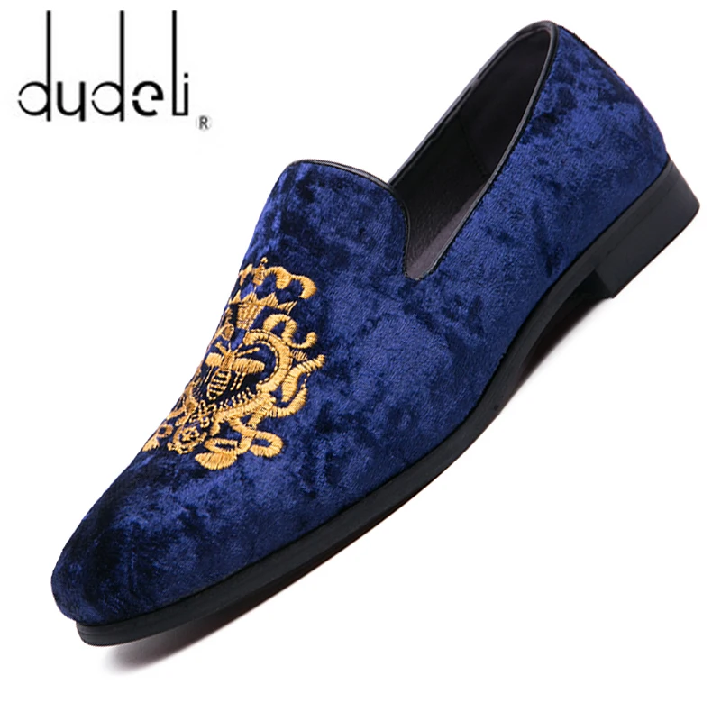 Leather Shoes Wedding Dress Shoes Casual Men Loafers Big Size Lazy Peas shoes Embroidery Moccasins Suede Leather shoes