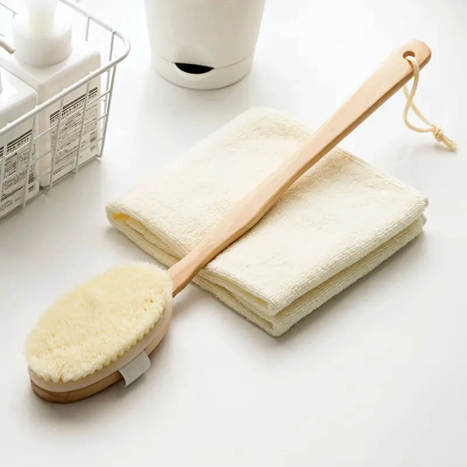Gentle and Effective Wooden Detachable Bath Brush for Back, Body, and Feet Natural Bristle Exfoliating Tool Skin Care Essent