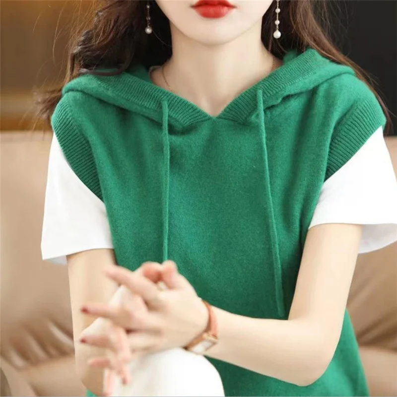 

New Autumn Winter Women's Casual Sleeveless Streetwear Soft Hooded Knitted Sweater Vest Loose Solid Pullover All-match Waistcoat