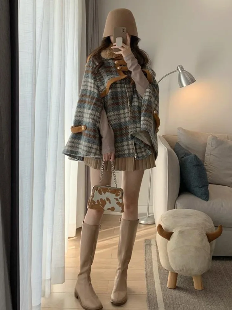 

Retro Winter Woman Plaids Cloak Coat Faux Rabbit Fur Lapel Collar Thick Capes Woolen Checked Shawl Cardigan Poncho Jacket Tops