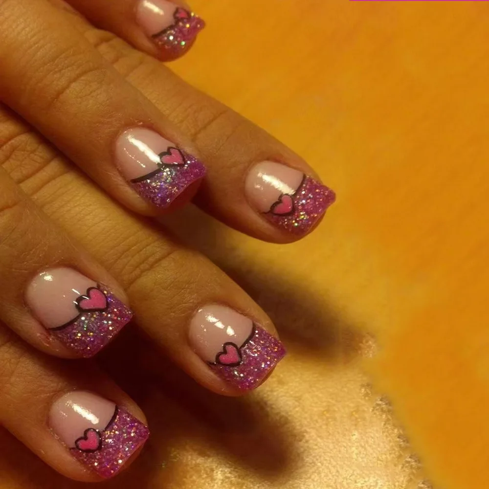 24-Piece Glamorous Glitter Press-On Nail Set with Adhesive