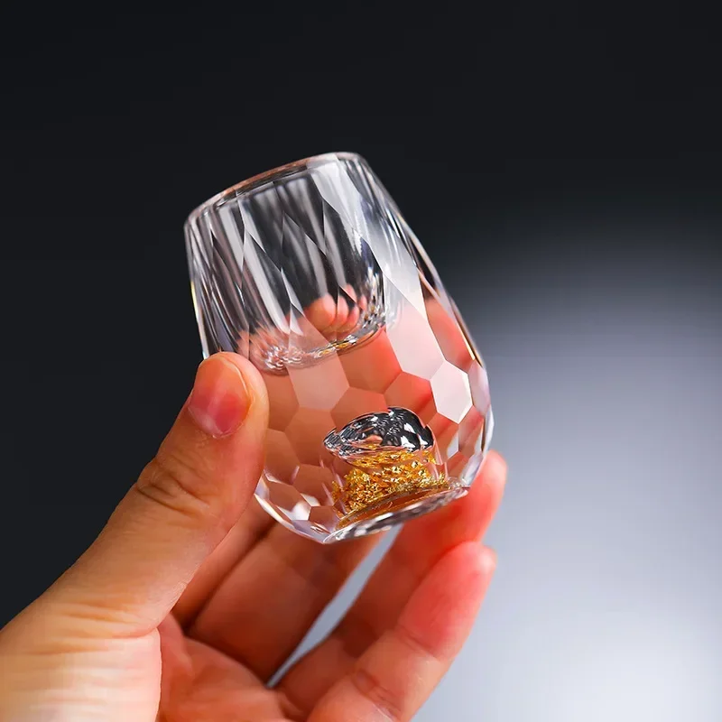 Luxuriöses Kristallglas für Wodka, Sake, Shochu, Bar-Likör, Doppelboden-Glas mit Goldfolie, Hochwertiges Geschenk, Teeglas, Hochwertige Spirituosen- und Weingläser – Detail 6