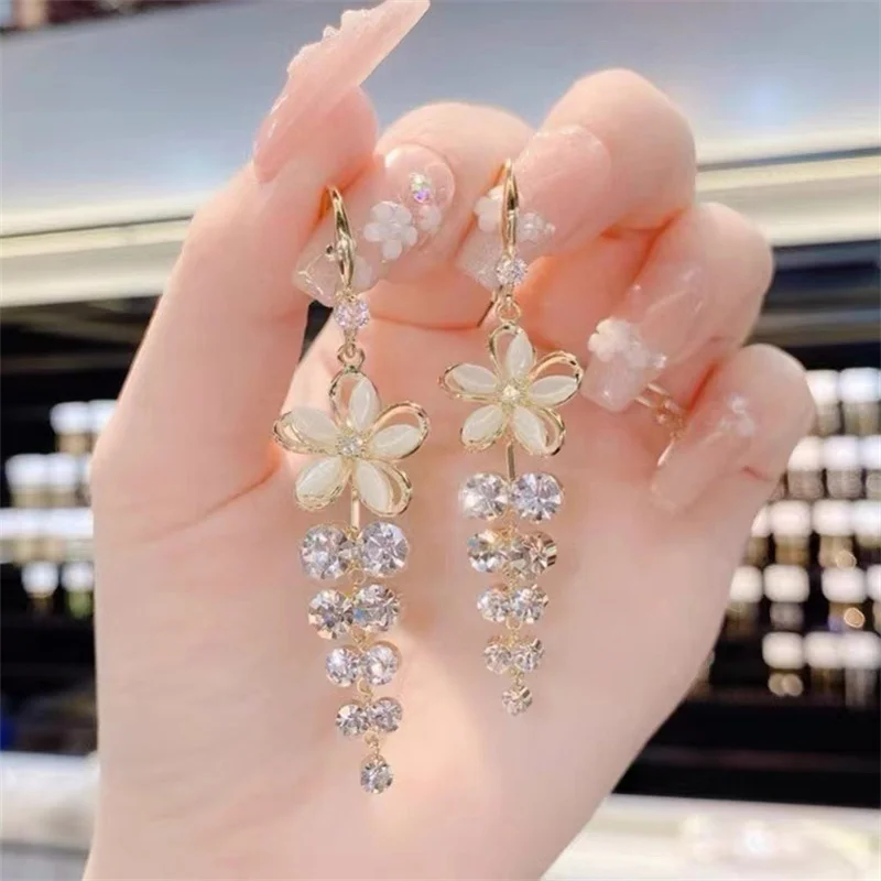 ピアス Brilliant Crystals And Pearl Earrings-Long Amazon.com: XYJZXY Pearl Stud Earrings 18K Gold Pearl