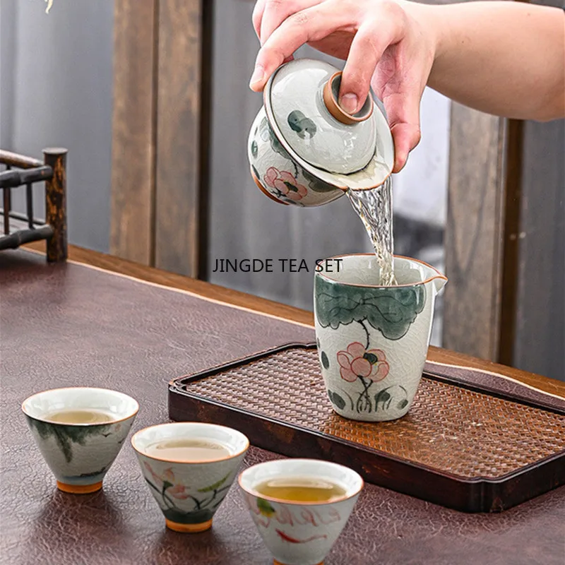 160ml hand-painted lotus ceramic lid bowl handmade ceramic lid bowl household Chinese tea set