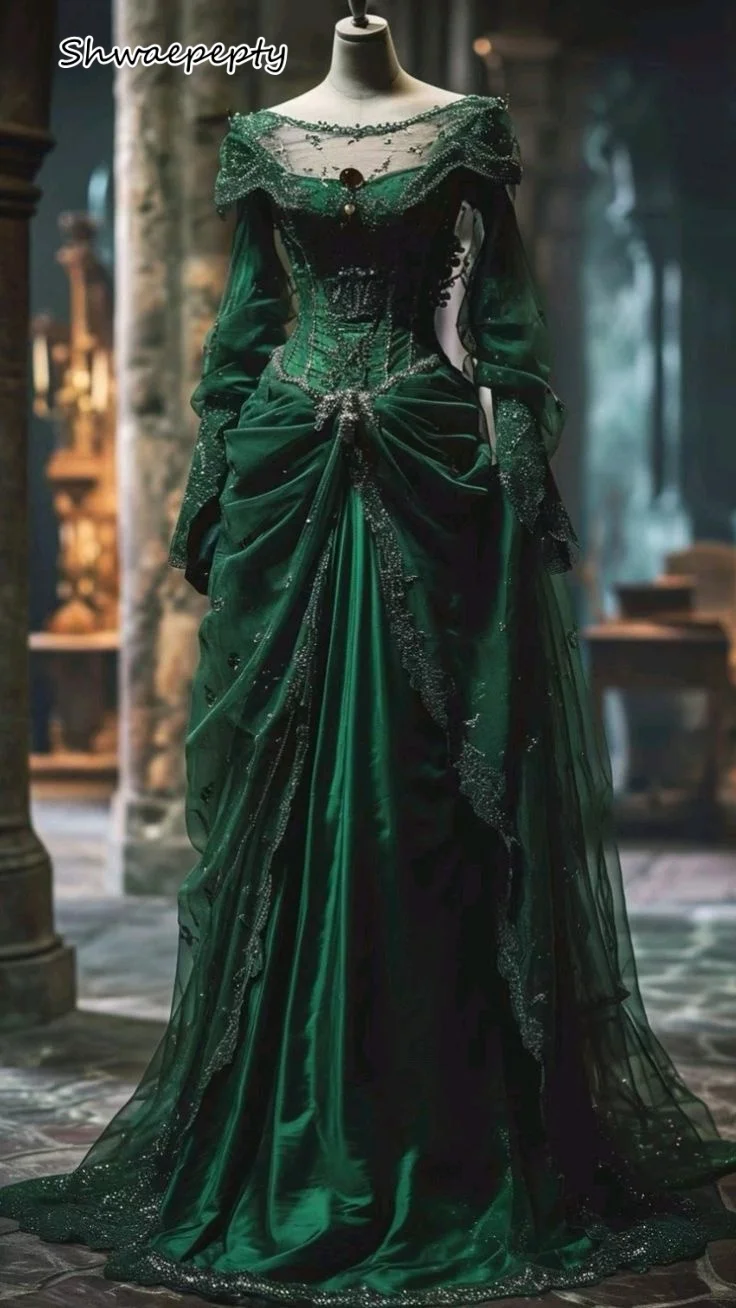 Vintage Victorian Green Prom Dress Long Sleeves Tulle Masquerade Dress