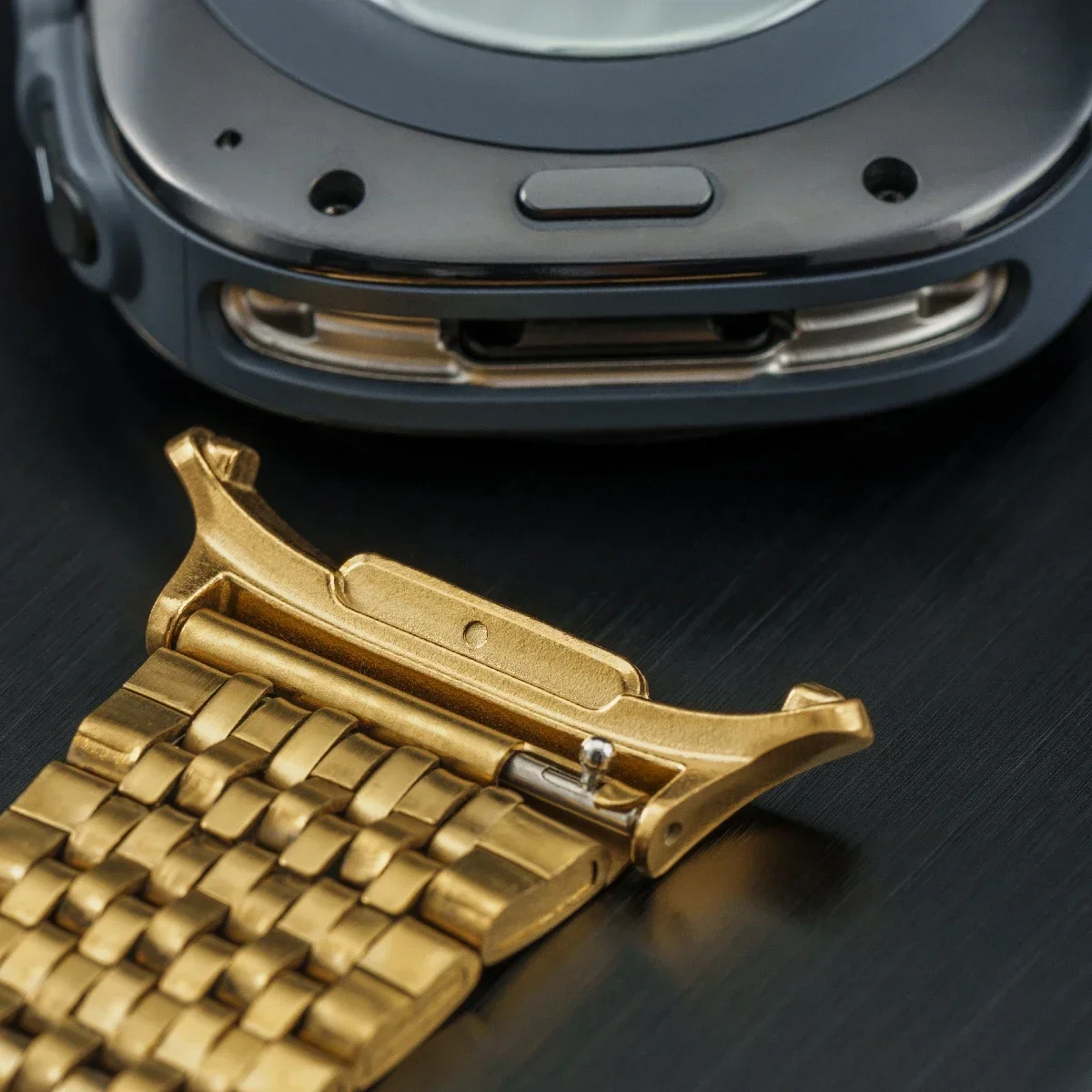 Quick Fit Stainless Steel Metal Band for Smartwatch - No Gap Bracelet Design
