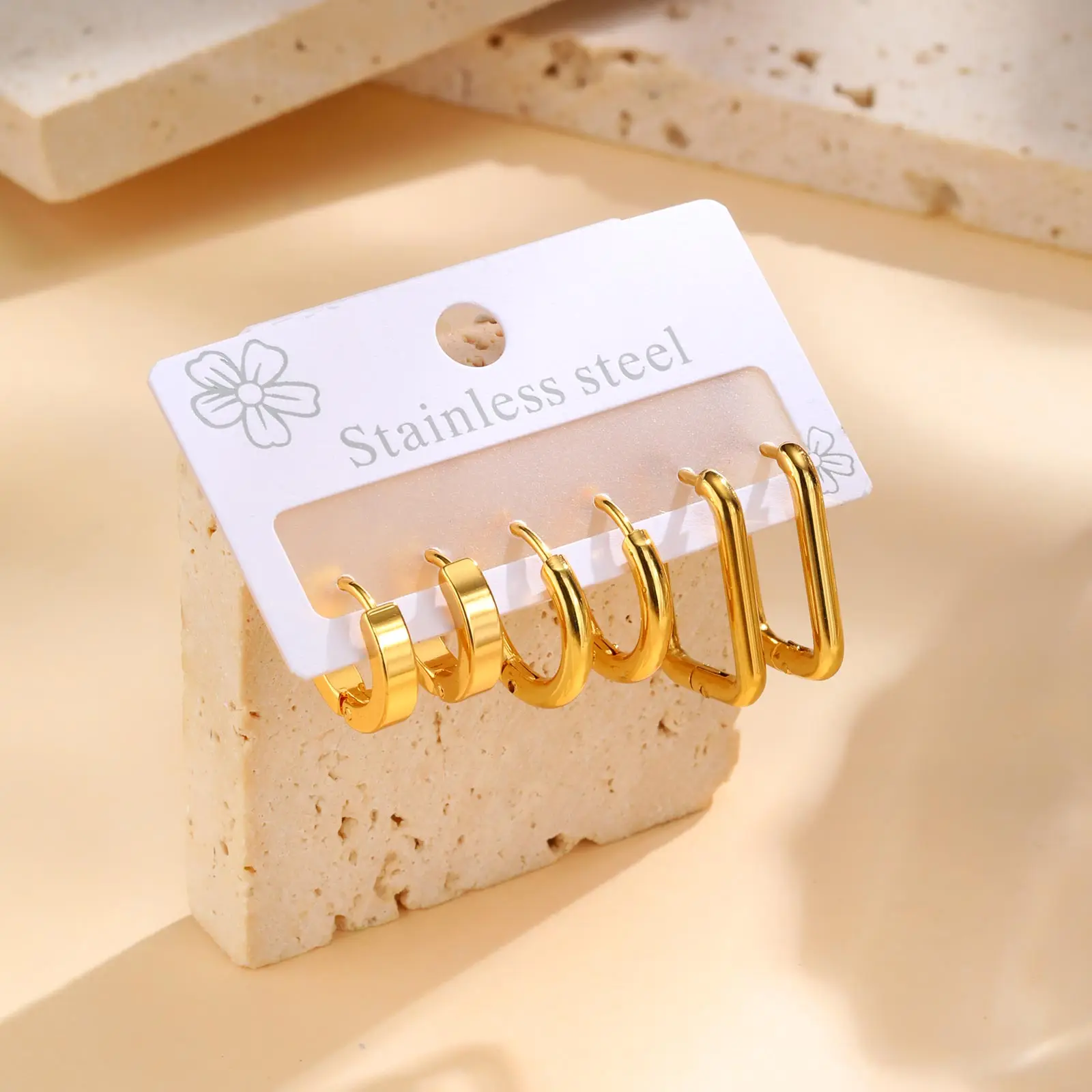 3 Stück geometrische Huggies-Creolen aus Edelstahl für Damen, vergoldete Kreis-Herz-Ohrringe, nicht allergischer, wasserdichter Schmuck – Detail 8