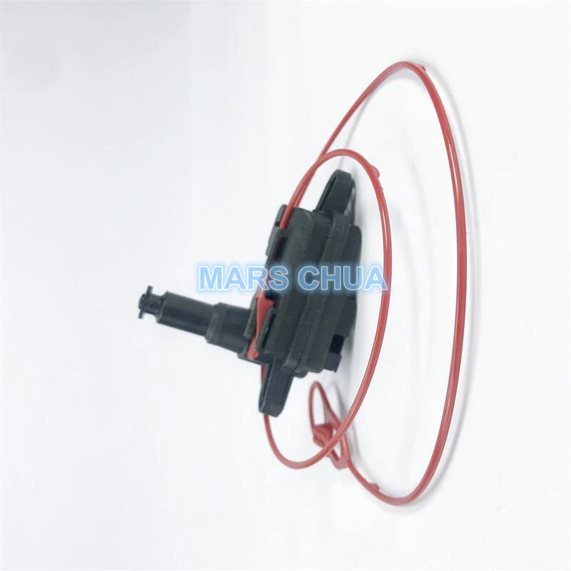 8V0862153A 8V0862153 Door Lock Actuator Engine Control Spare Parts Fuel Tank Motor for Audi A1 A7 A8 Q3 Q7 A3 RS3 8V0 862 153