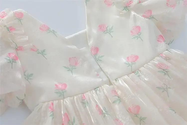 فستان أميرة للبنات من 1-8 سنوات مزين بالدانتيل والزهور مع طباعة كاملة وفيونكة كبيرة وزخارف لؤلؤية لحفلات الأطفال